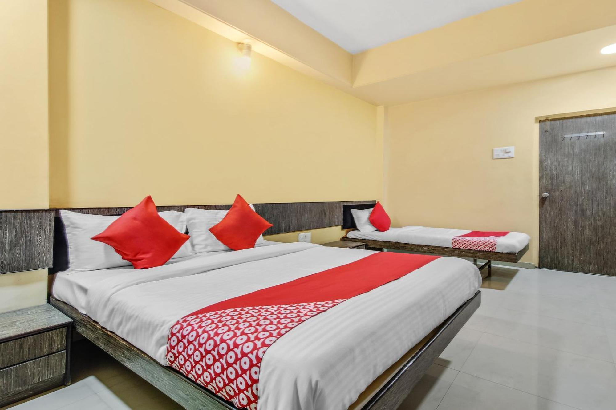 Hotel O Priyanka Residency Solapur Exterior foto