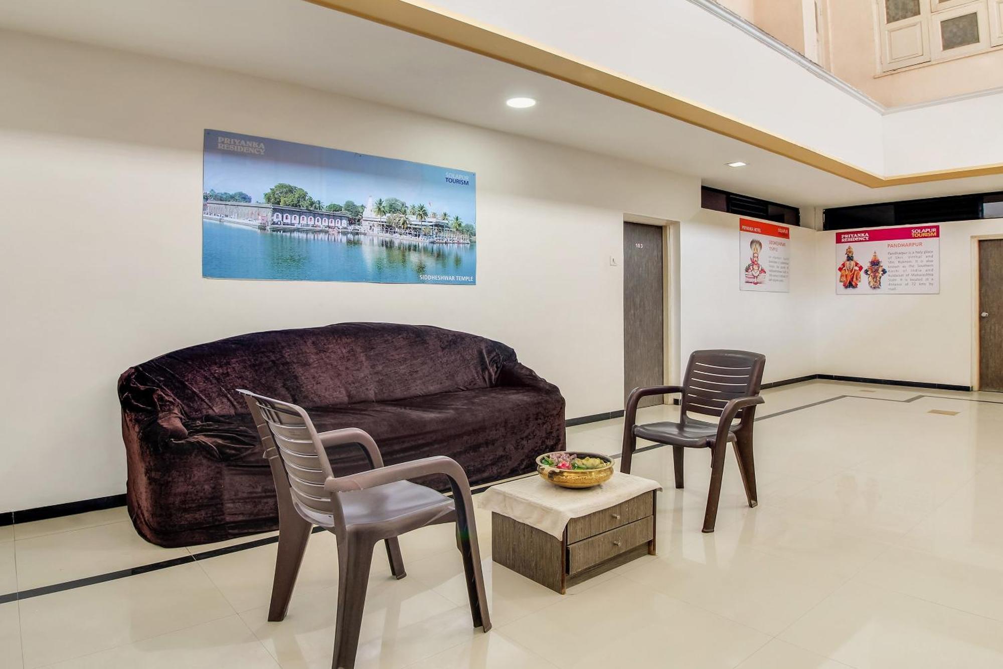 Hotel O Priyanka Residency Solapur Exterior foto