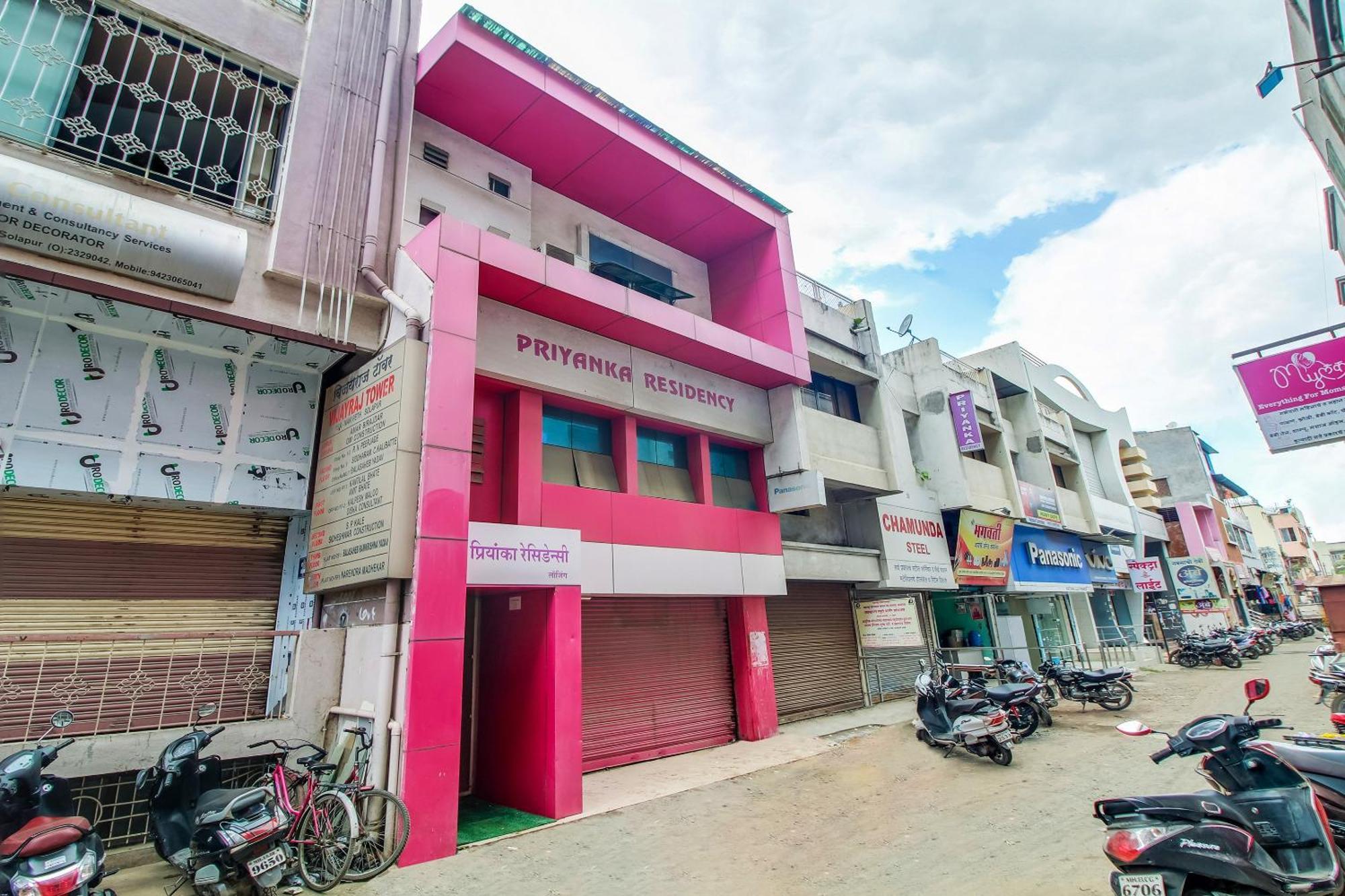 Hotel O Priyanka Residency Solapur Exterior foto